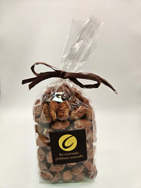 Roasted almonds