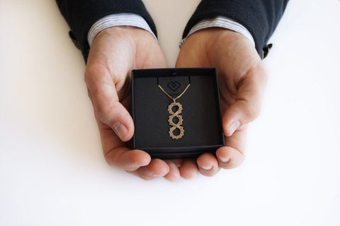 Infinite 3 | Necklace with a bobbin lace pendant