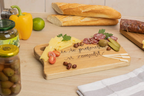 WOODEN BOARD 'IF YOU READ THIS'